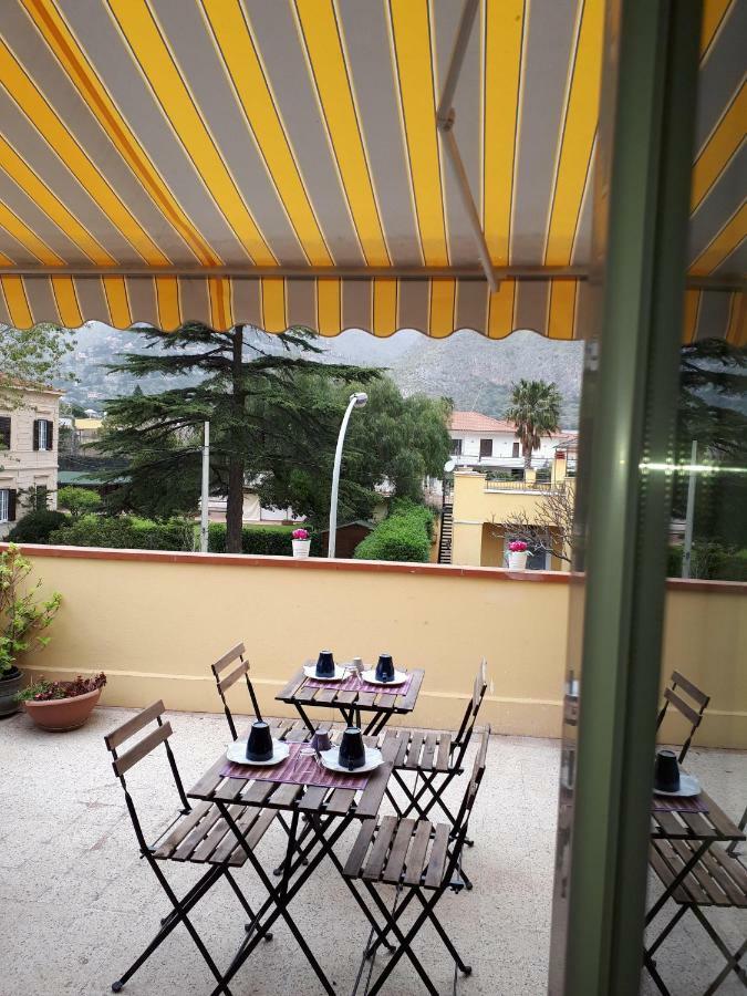 Готель Mondello Sicily House Екстер'єр фото