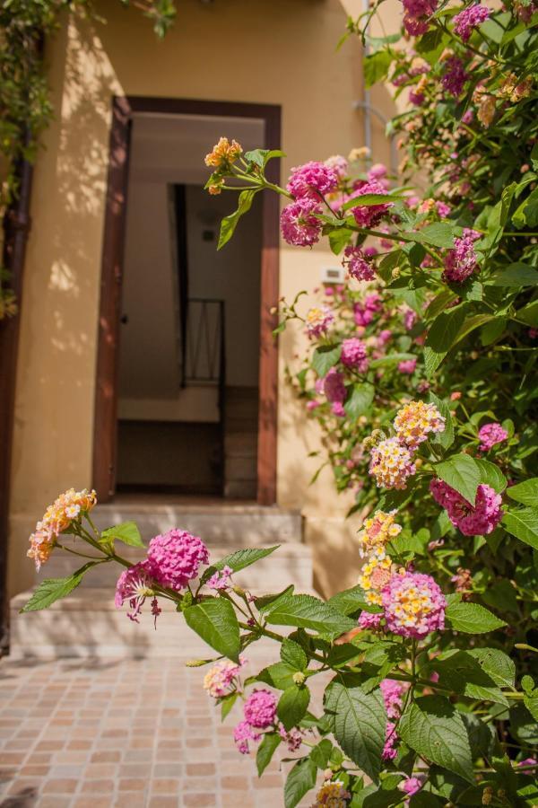 Готель Mondello Sicily House Екстер'єр фото